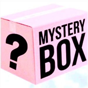 Mystery box of women’s clothing!!!!